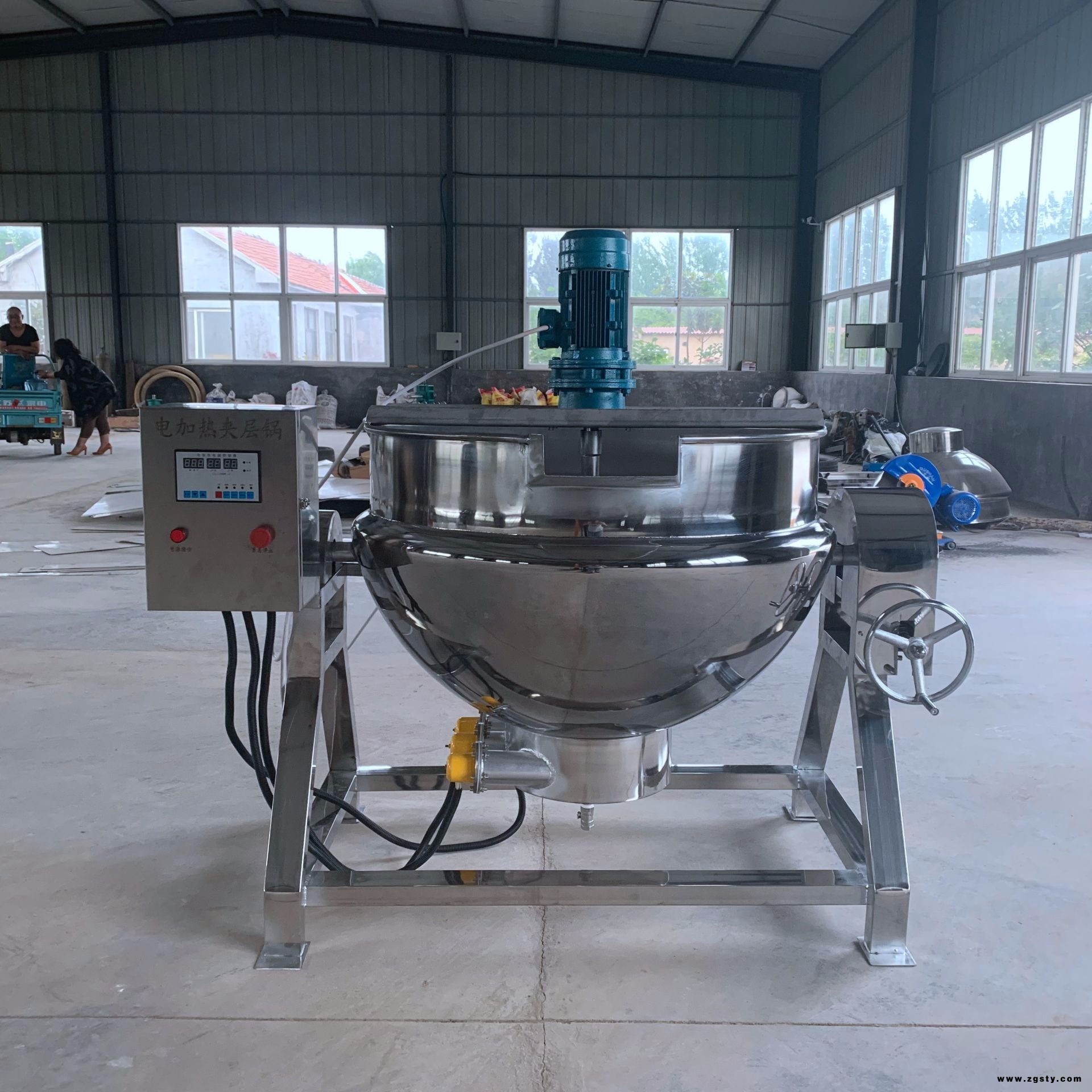 辣椒酱搅拌夹层锅 麻辣烫底料炒料机 阿胶红糖熬煮锅 全自动不锈钢夹层锅